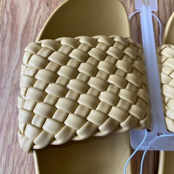 Universal Thread Polly Woven Slide Sandals Yellow 11 - Picture 5 of 6